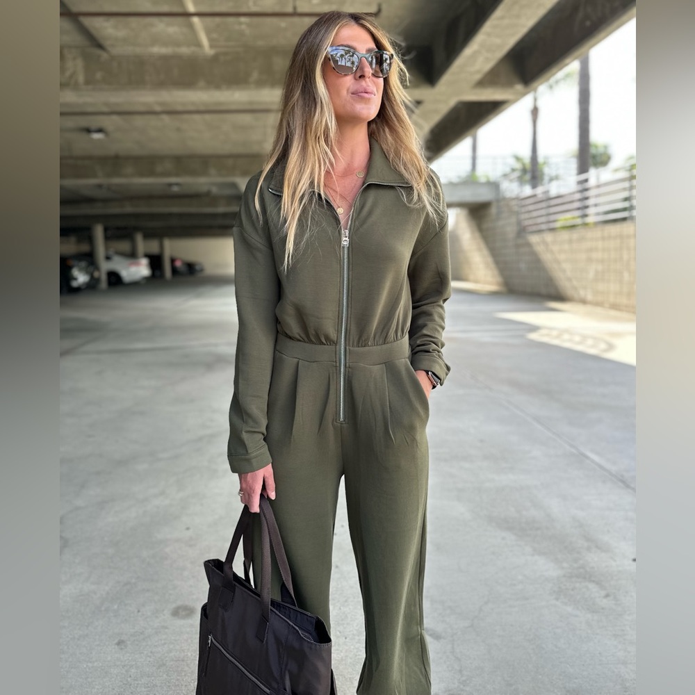 NWT Varley Jesse jumpsuit in green